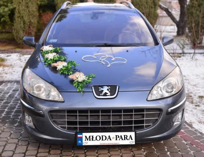 Dekoracja rustykalna na samochód – Stroiki z ruskusu i juty + rattanowe serca + kokardki | Styl boho