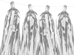 Girlanda frędzle srebrna – 1,5 m - Party Decorations