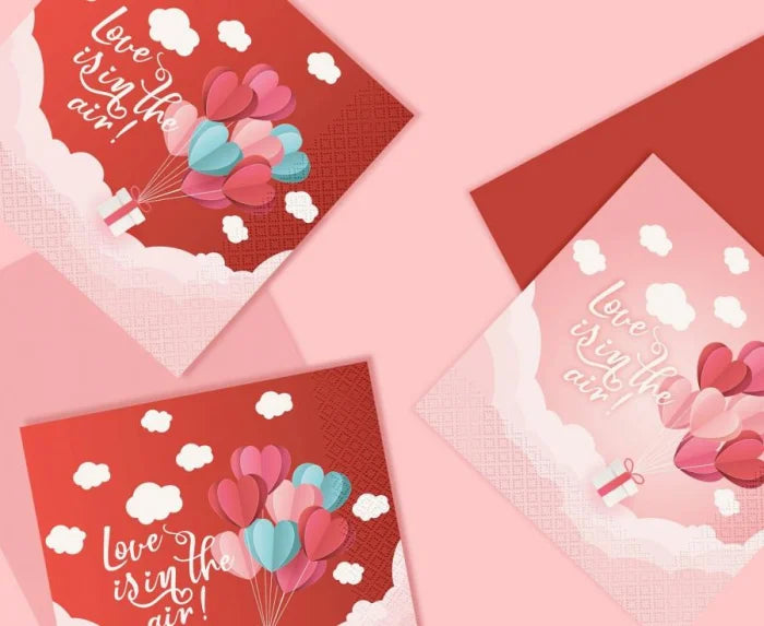 Serwetki papierowe „Love Is In The Air” – 33 × 33 cm | 20 szt. - Napkins