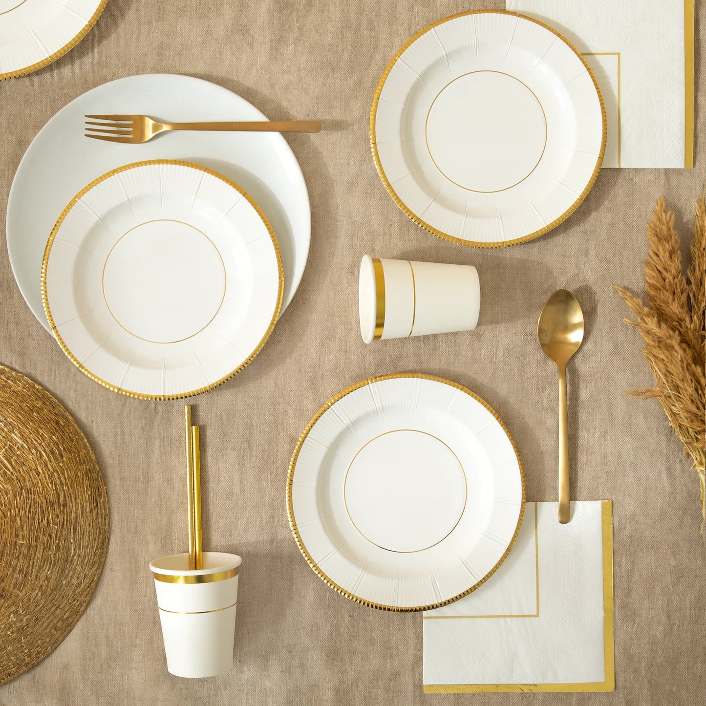 Talerzyki papierowe Elegant Gold 20,5 cm (8”) – 6 szt.