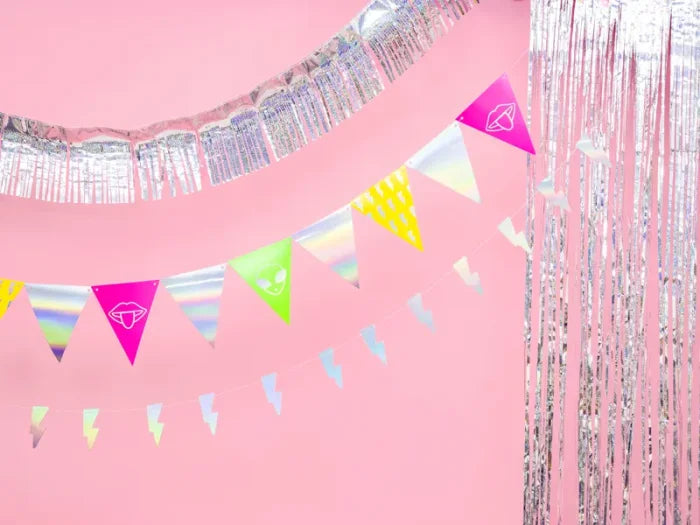 Girlanda Electric Holo – flagietki mix wzorów i kolorów 1,8 m - Party Decorations