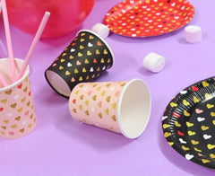 Kubeczki papierowe w serduszka – różowe | 250 ml | 6 szt. - Disposable Cups