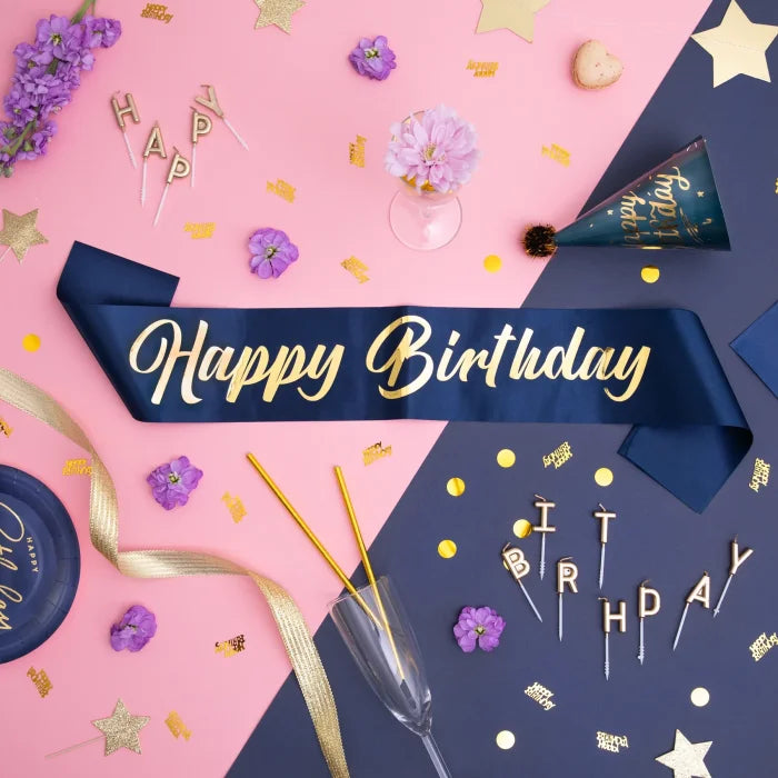 Szarfa urodzinowa granatowo-złota – 10 × 160 cm (warianty: Happy Birthday / 18th / 30th / 40th / 50th / 60th) - Costume